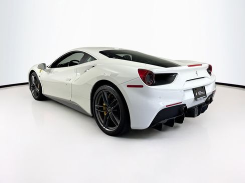 Certified 2016 Ferrari 488 GTB RWD image 5