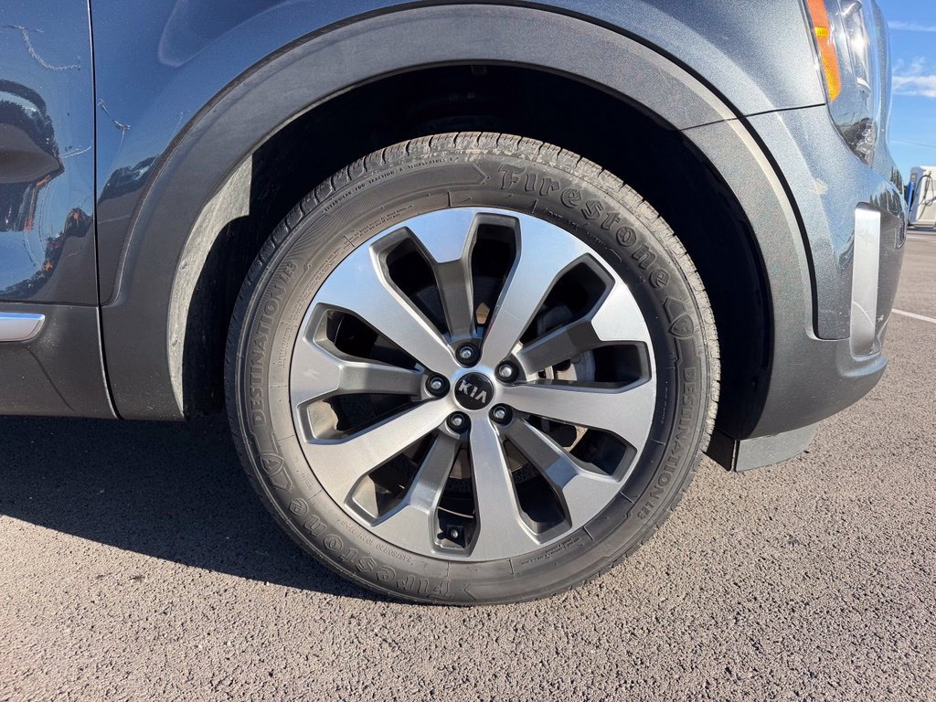 Used 2021 Kia Telluride S AWD/4WD image 19