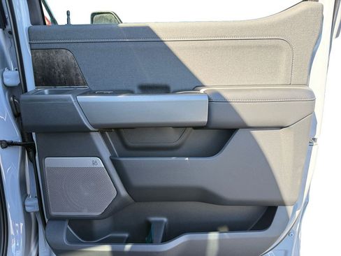 New 2026 Ford F250 Lariat w/ Black Appearance Package image 53