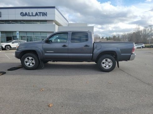 Used 2015 Toyota Tacoma PreRunner image 7