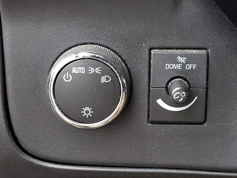 Used 2015 Chevrolet Express 2500 RWD image 23