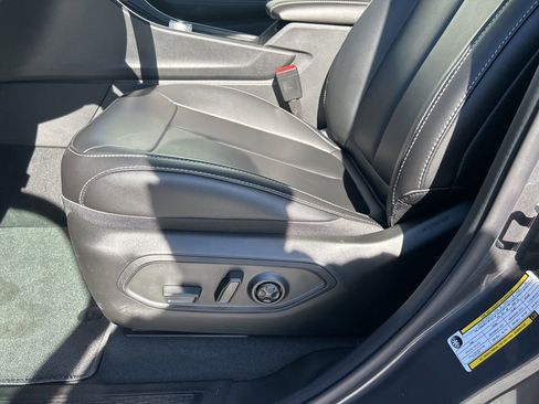 New 2026 Jeep Grand Cherokee Limited RWD image 7