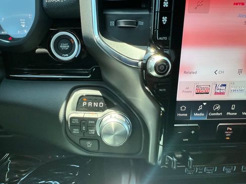 New 2026 RAM 1500 Laramie AWD/4WD image 28