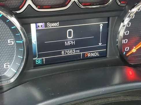 Used 2018 Chevrolet Silverado 1500 LT w/ All Star Edition image 19