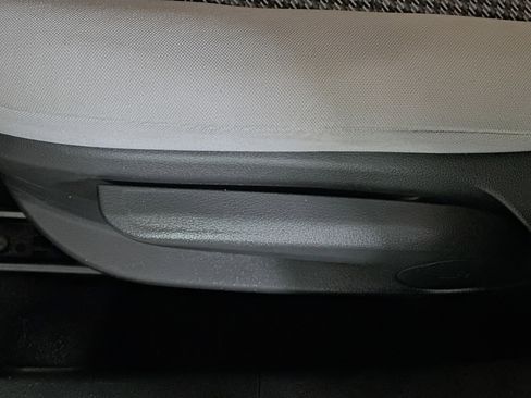 Used 2022 Hyundai Kona SE image 13