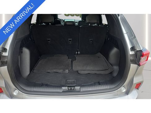 Used 2024 Ford Escape ST-Line w/ Tech Pack #1 AWD/4WD image 26