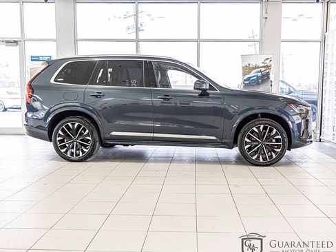 Used 2025 Volvo XC90 B6 Plus image 10