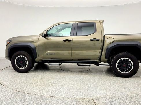 Used 2024 Toyota Tacoma TRD Off-Road w/ TRD Off Road Upgrade Package image 8