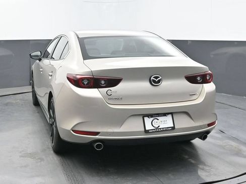 Used 2024 MAZDA MAZDA3 s FWD image 5