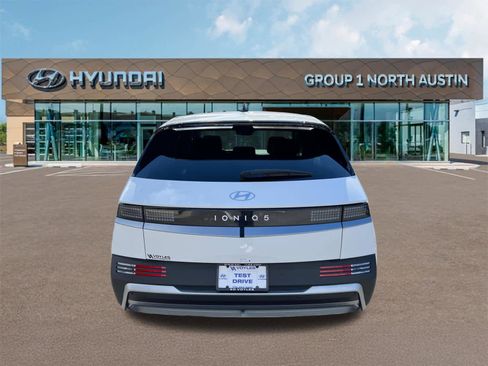 New 2026 Hyundai Ioniq 5 SEL image 6