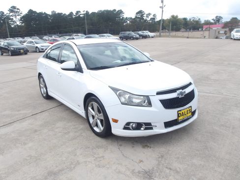 Used 2014 Chevrolet Cruze LT w/ RS Package image 4