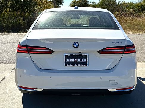 New 2026 BMW 530i w/ Premium Package RWD image 7