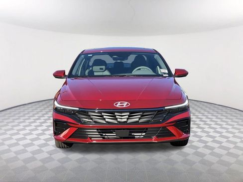 New 2025 Hyundai Elantra SEL FWD image 2