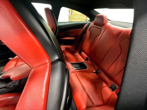 Used 2018 BMW M4 Coupe w/ Competition Package RWD image 21