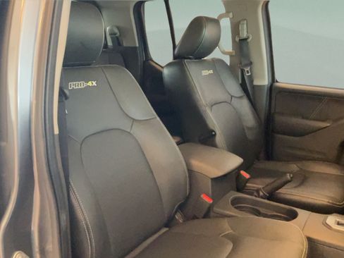 Used 2020 Nissan Frontier PRO-4X w/ Pro-4x Utility Package AWD/4WD image 34