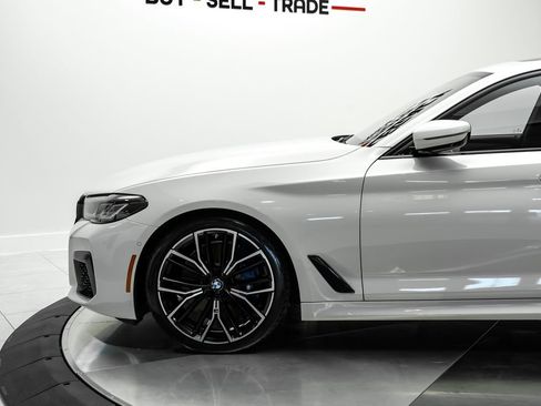 Used 2021 BMW M550i xDrive w/ Executive Package AWD/4WD image 14