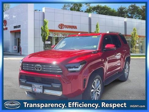 Used 2025 Toyota 4Runner Limited AWD/4WD image 4