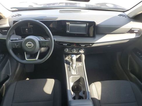 Certified 2025 Nissan Kicks S FWD image 10