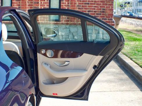 Used 2015 Mercedes-Benz C 300 4MATIC Sedan image 53