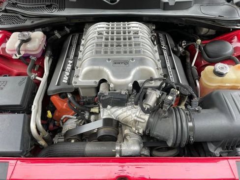 Used 2016 Dodge Challenger SRT Hellcat image 49