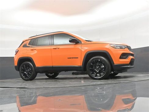 New 2026 Jeep Compass Latitude image 37