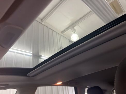 Used 2020 INFINITI QX60 Luxe w/ Essential Package image 41