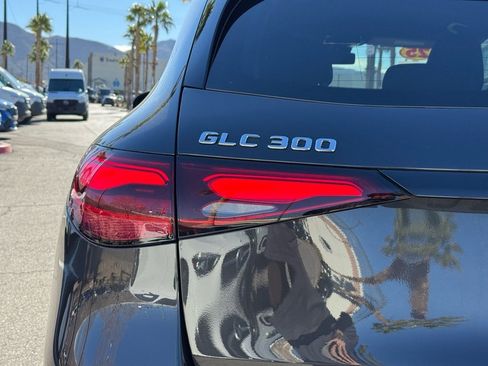 Certified 2025 Mercedes-Benz GLC 300 image 19