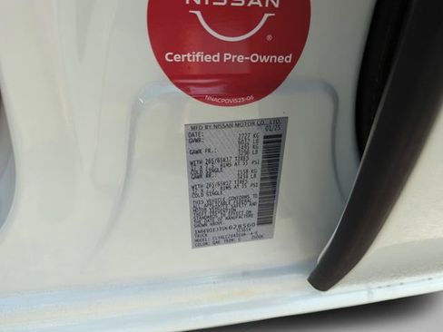 Certified 2025 Nissan Frontier SV w/ SV Convenience Package RWD image 48