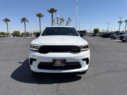 Used 2025 Dodge Durango GT AWD/4WD image 3