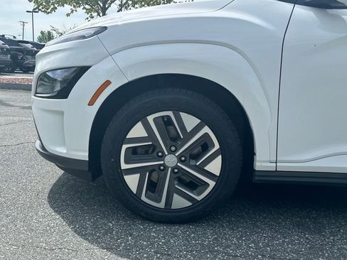 Certified 2023 Hyundai Kona SE FWD image 24