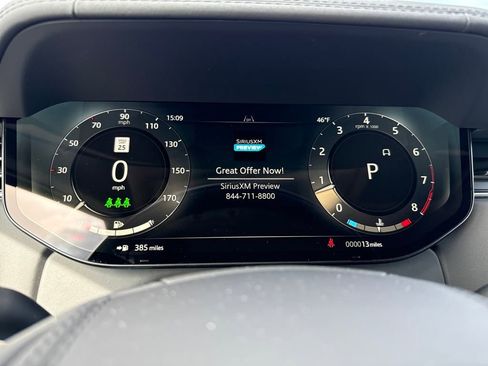 New 2025 Land Rover Range Rover SE AWD/4WD image 21