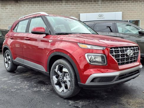 New 2026 Hyundai Venue SEL image 2