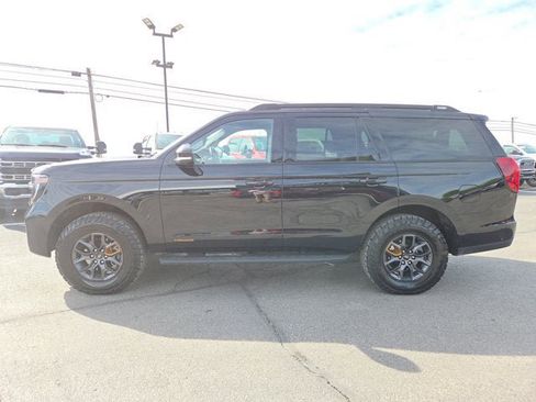 Used 2025 Ford Expedition Tremor AWD/4WD image 3