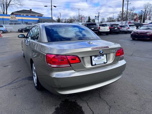 Used 2007 BMW 328i Convertible image 6