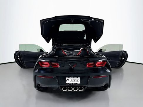 Used 2019 Chevrolet Corvette Stingray Coupe w/ Carbon Flash Badge Package RWD image 26