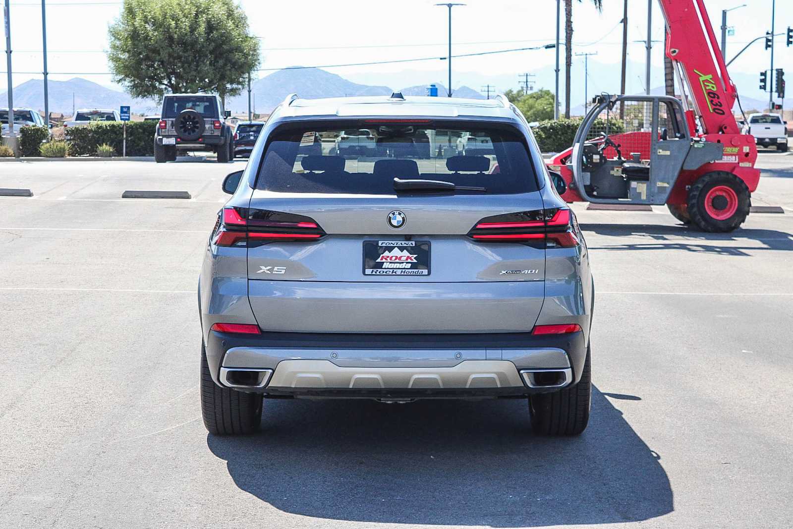 Used 2024 BMW X5 xDrive40i w/ Premium Package AWD/4WD image 7