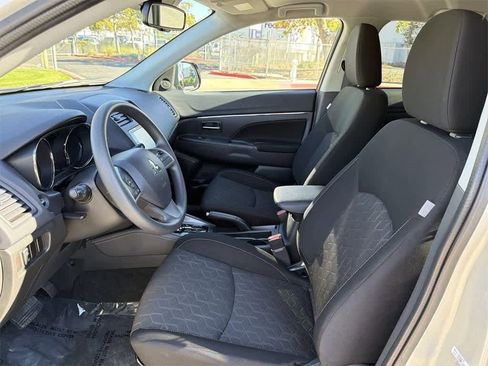 Used 2025 Mitsubishi Outlander Sport ES image 24