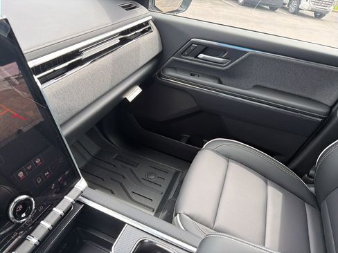 New 2026 GMC Sierra EV Elevation AWD/4WD image 31