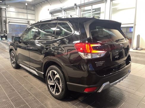 Used 2023 Subaru Forester Touring AWD/4WD image 19