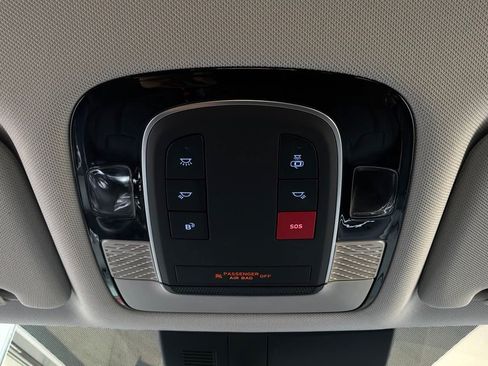 Used 2025 Hyundai Palisade SEL FWD image 18