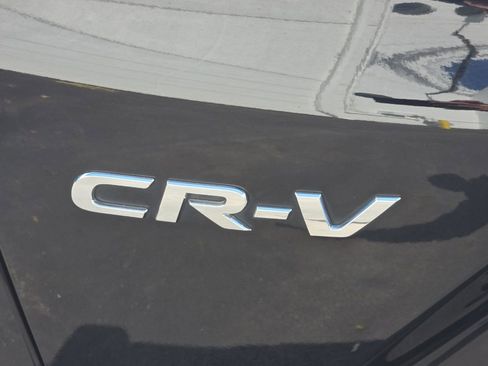 Used 2017 Honda CR-V LX image 25