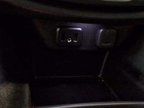 Used 2019 Chevrolet Traverse LT AWD/4WD image 26