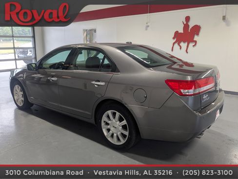 Used 2012 Lincoln MKZ FWD image 2