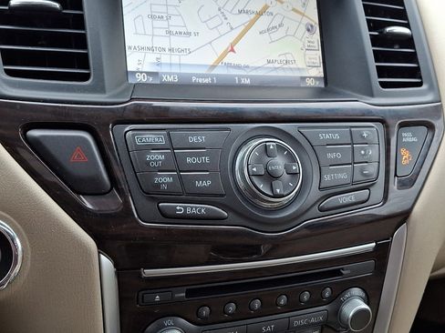 Used 2014 Nissan Pathfinder Platinum w/ Platinum Premium Package image 19