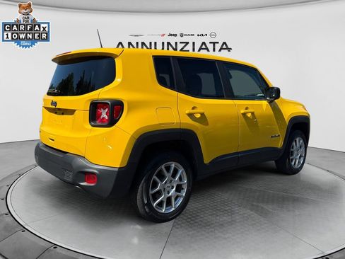 Used 2023 Jeep Renegade Latitude AWD/4WD image 5