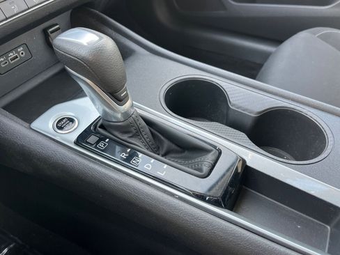 Used 2025 Nissan Altima 2.5 SV image 41