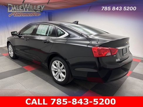 Used 2016 Chevrolet Impala LT w/ Convenience Package image 4