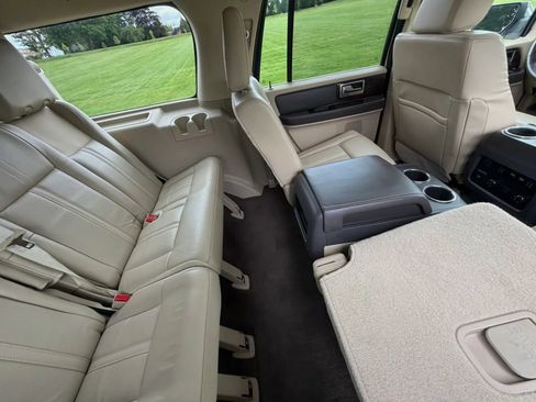 Used 2015 Lincoln Navigator L 4WD w/ Equipment Group 101A Reserve image 52