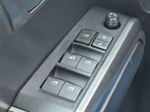 Used 2021 Toyota Tacoma SR5 RWD image 23
