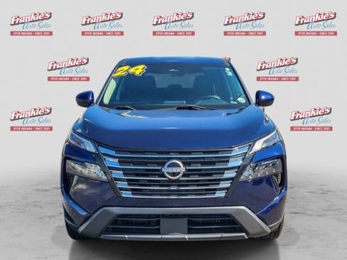 Used 2024 Nissan Rogue SV FWD image 8